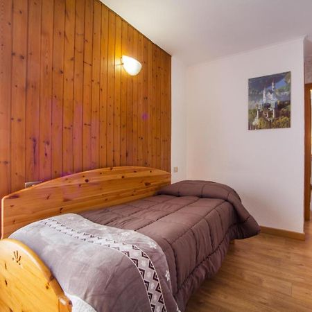 Hotel Chalet Joli Courmayeur Exterior photo